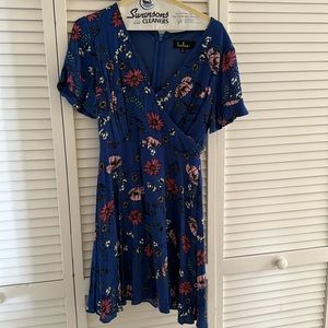 Lulus size small wrap dress - like new!
